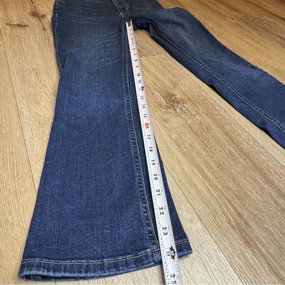 BDG Urban Outfitters Mid Rise Flare Jeans - Picture 10 of 12